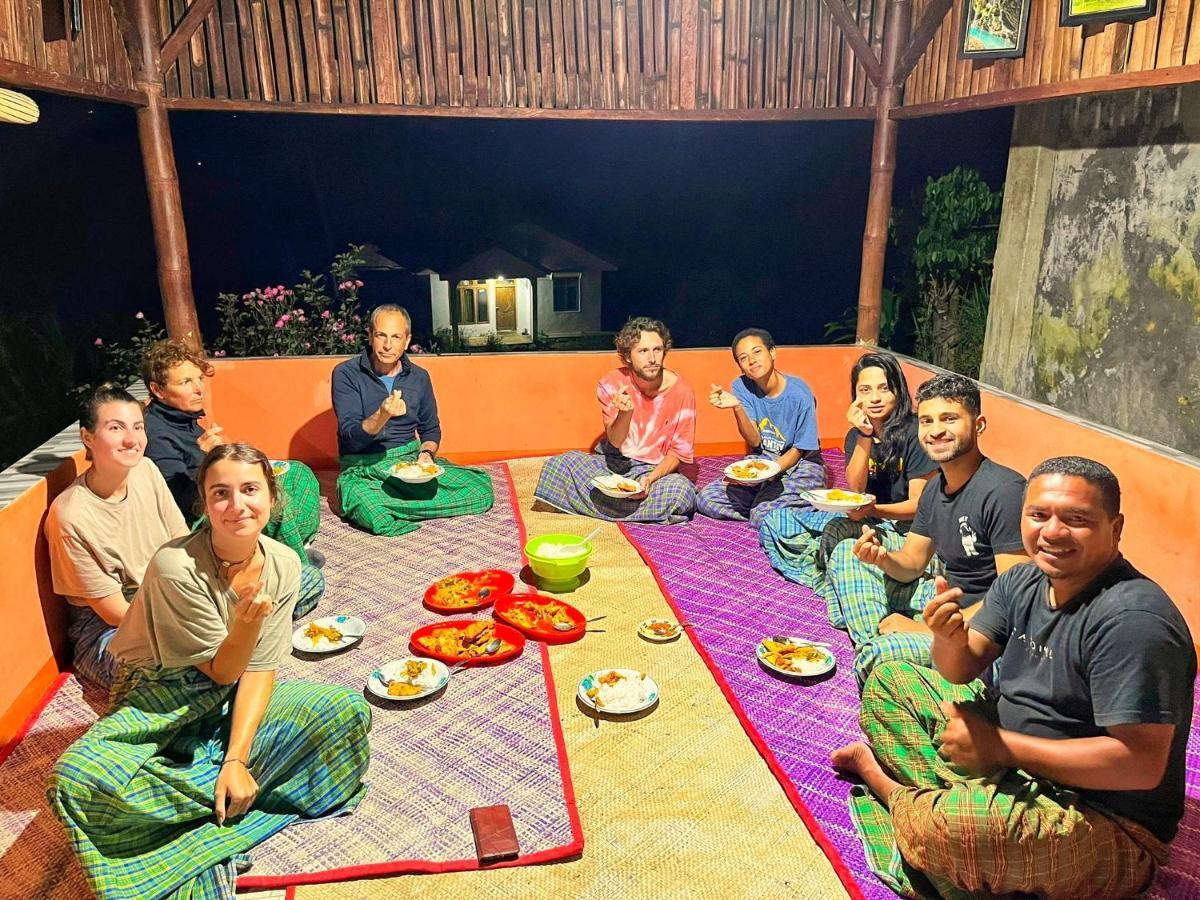 Sun Rice Homestay Ruteng Exterior photo